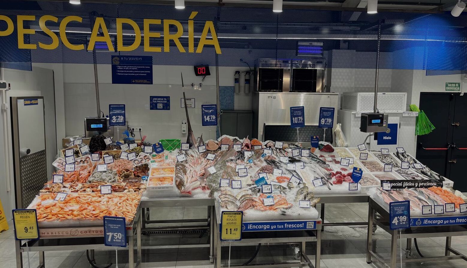 La pescadería de un supermercado de la cadena que va a abrir en Puerto Real.