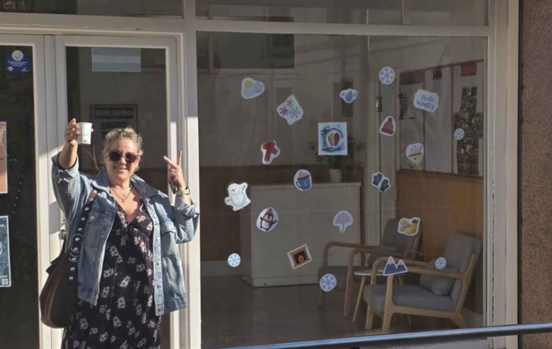 La madre de la víctima celebra la condena a la escuela. La madre de la víctima celebra la condena a la escuela.