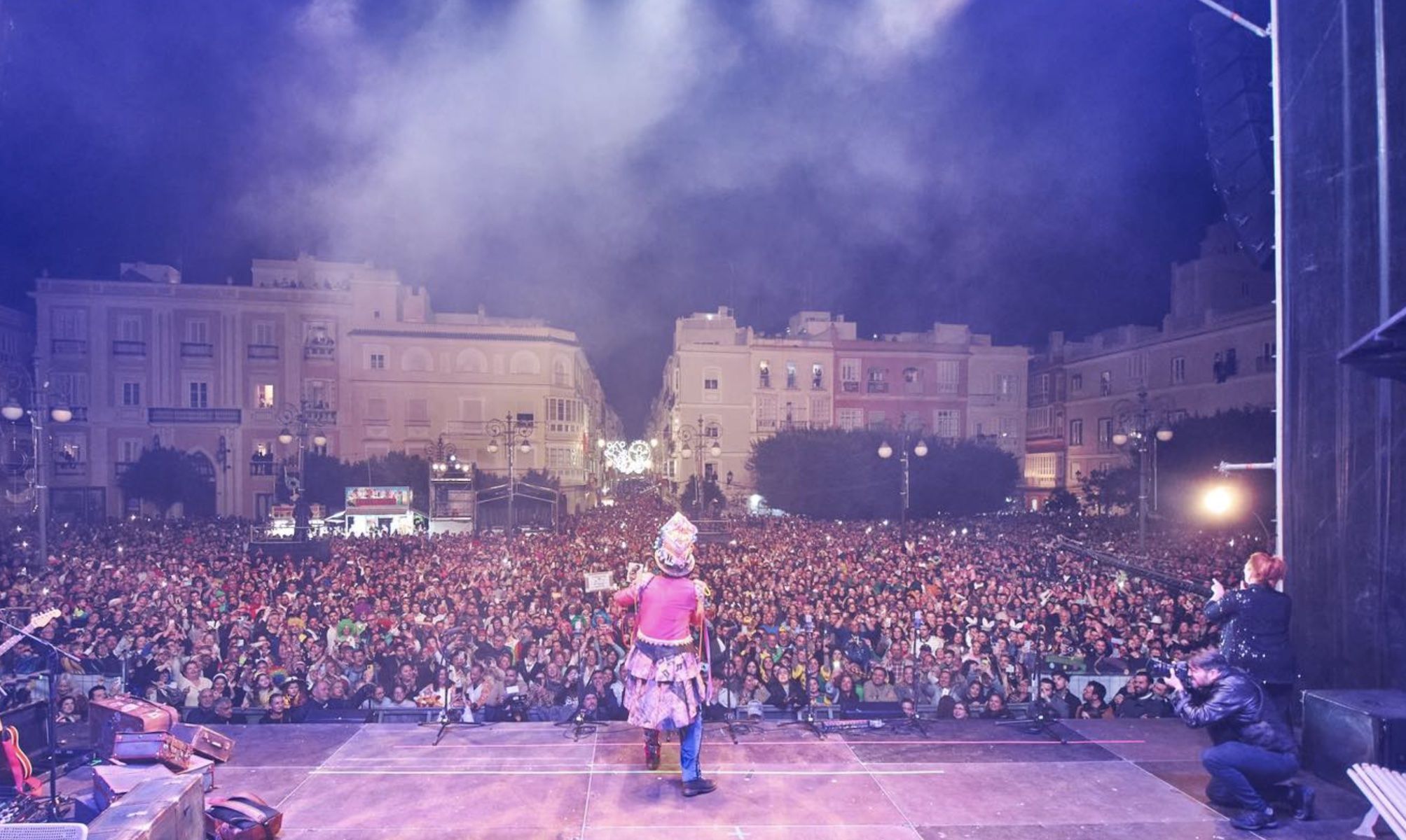 La plaza de San Antonio en el pregón de Antoñito Molina los pasados Carnavales. La plaza de San Antonio en el pregón de Antoñito Molina los pasados Carnavales.