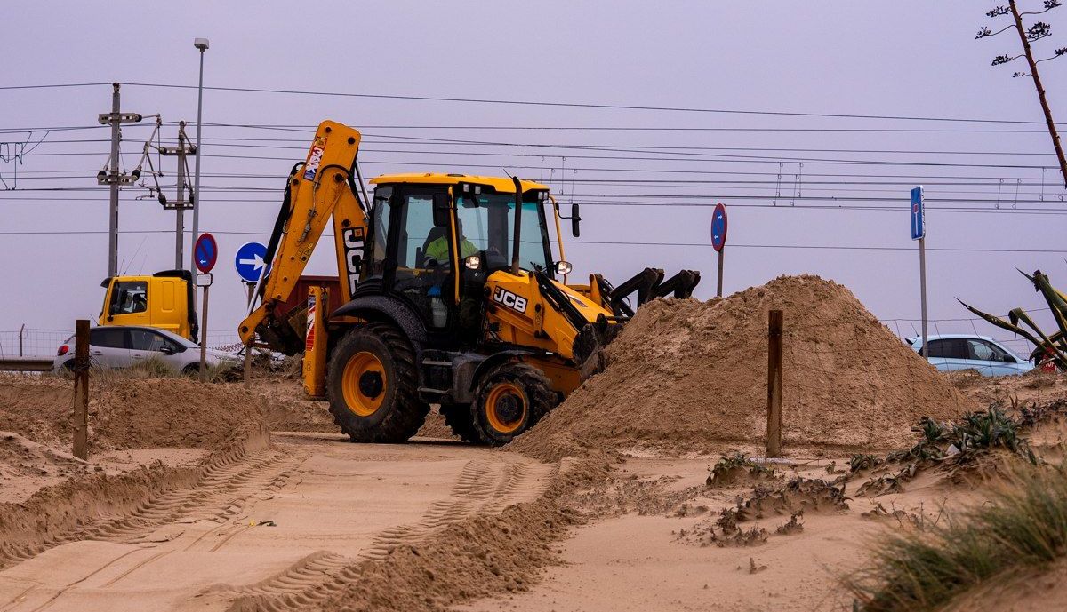 Dunas arena autovía Cádiz máquinas