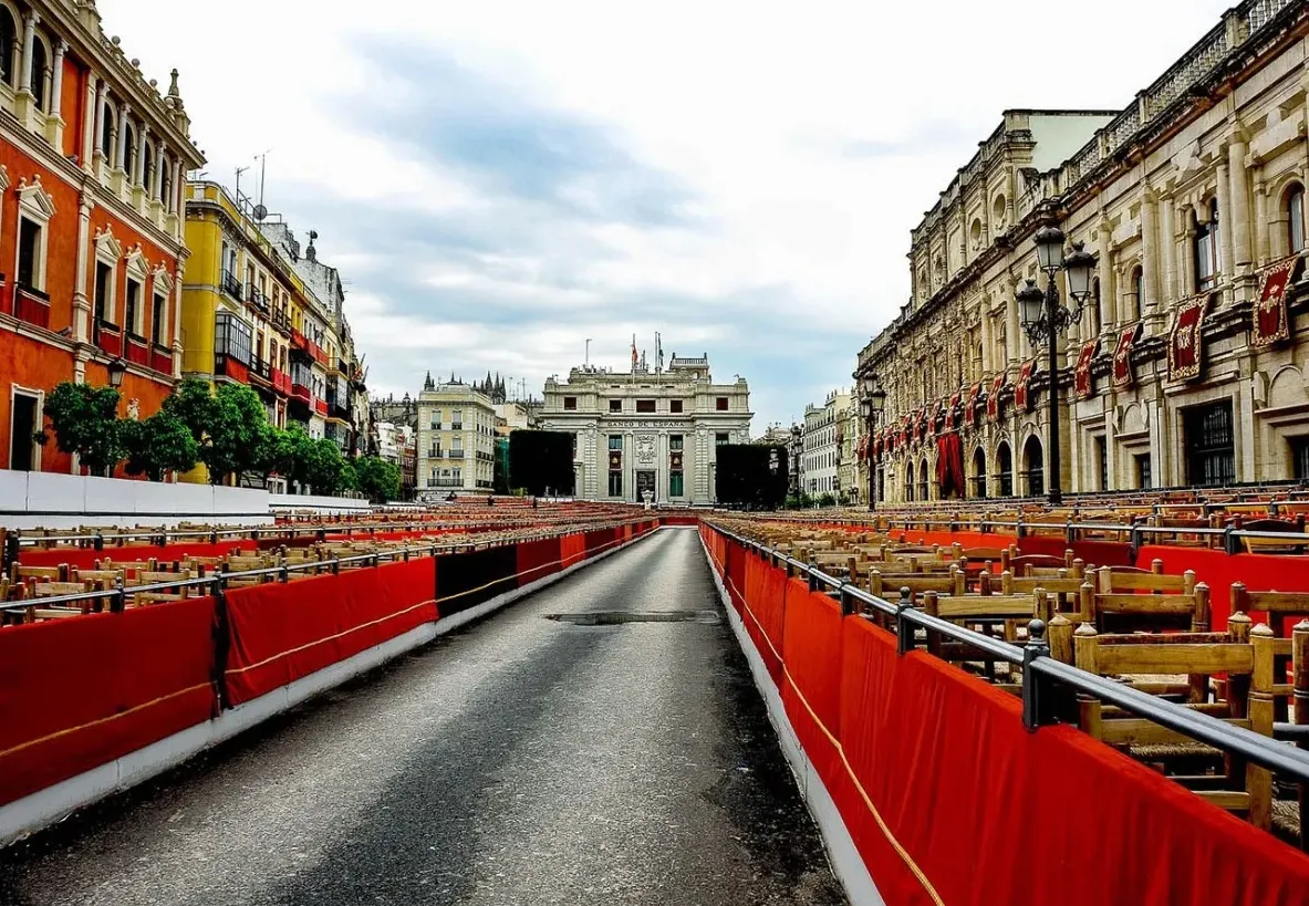 Palcos de la plaza de San Francisco.