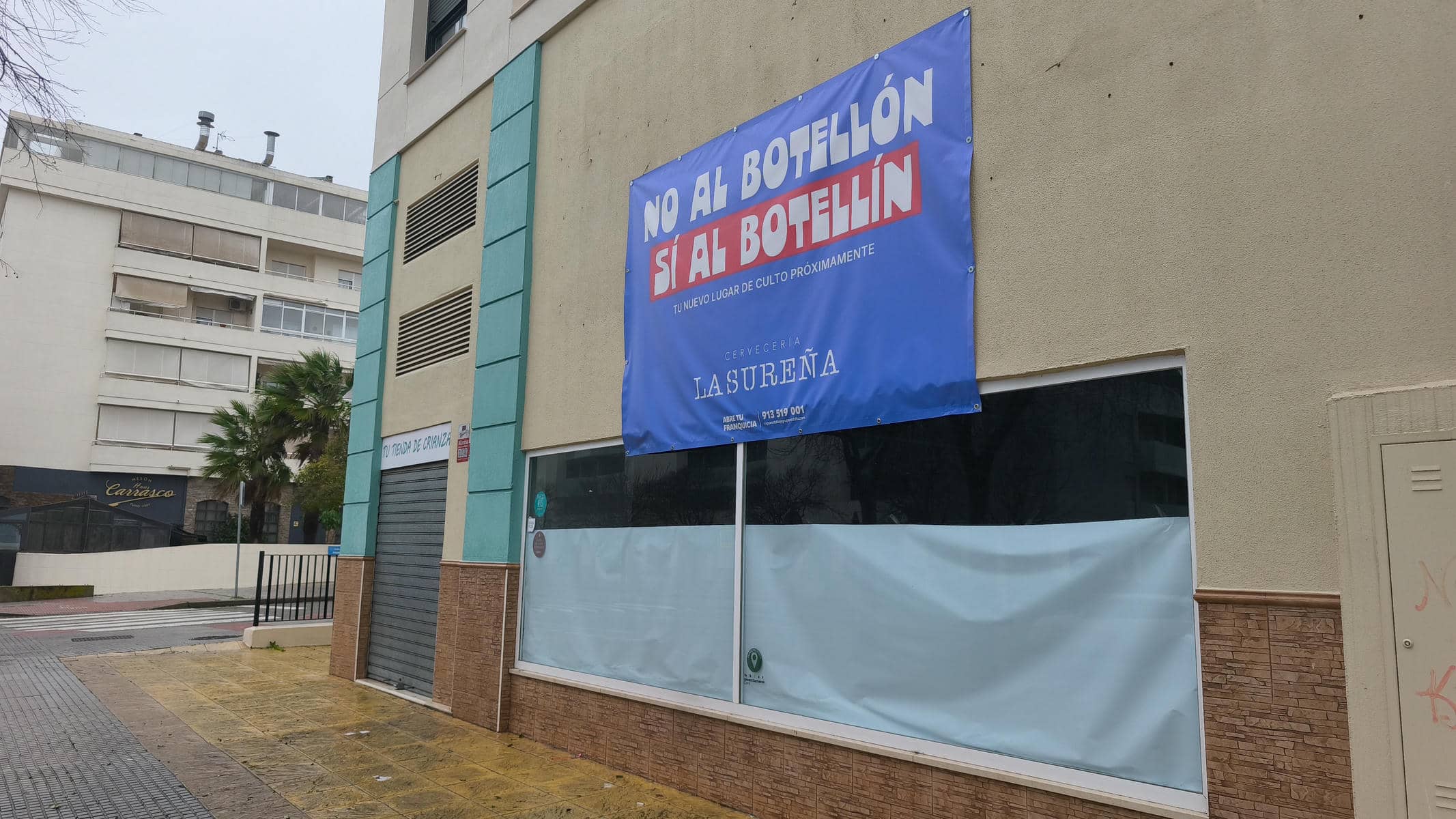 El nuevo establecimiento ya se anuncia en Caballero Bonald. El nuevo establecimiento ya se anuncia en Caballero Bonald.