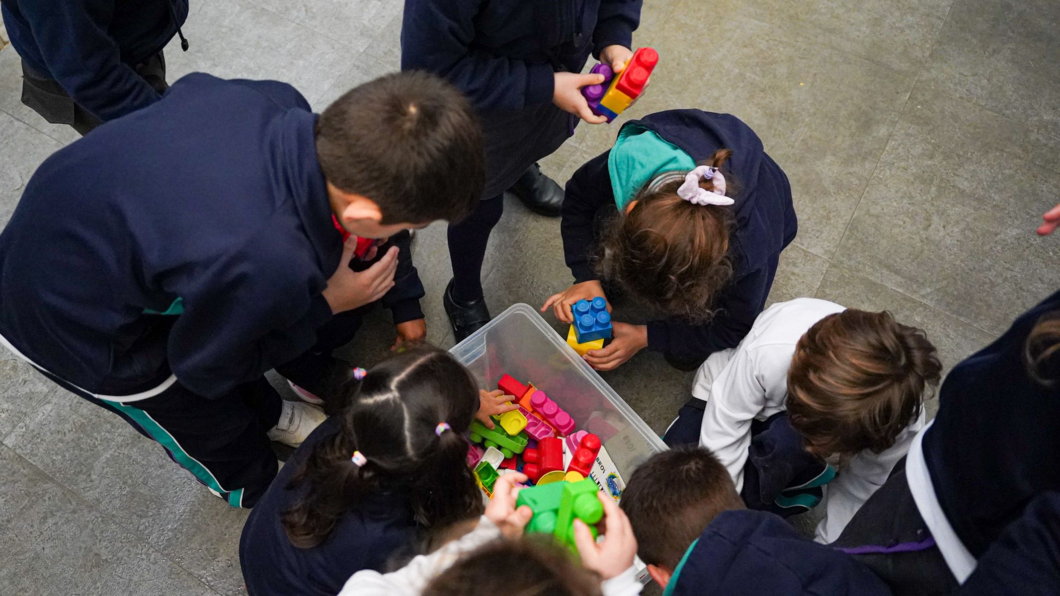 Un colegio en Sevilla, en una imagen reciente. Los cierres en Sevilla no afectarán a todas las clases hoy.