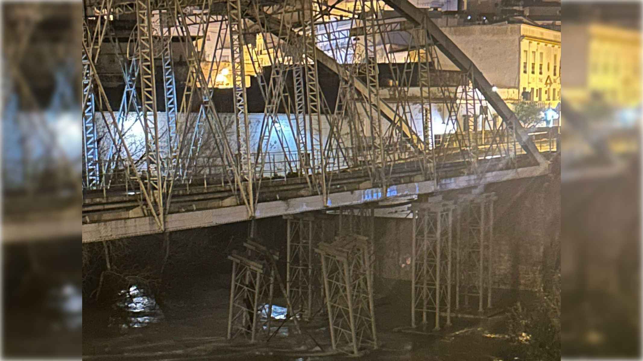 Otro puntal se ha venido abajo en el Puente de San Miguel de Arcos.
