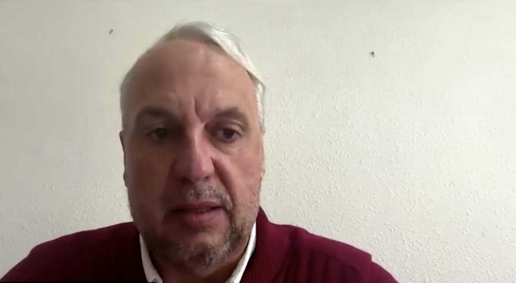 Juan Carlos Ruiz Boix, alcalde de San Roque, durante la rueda de prensa.