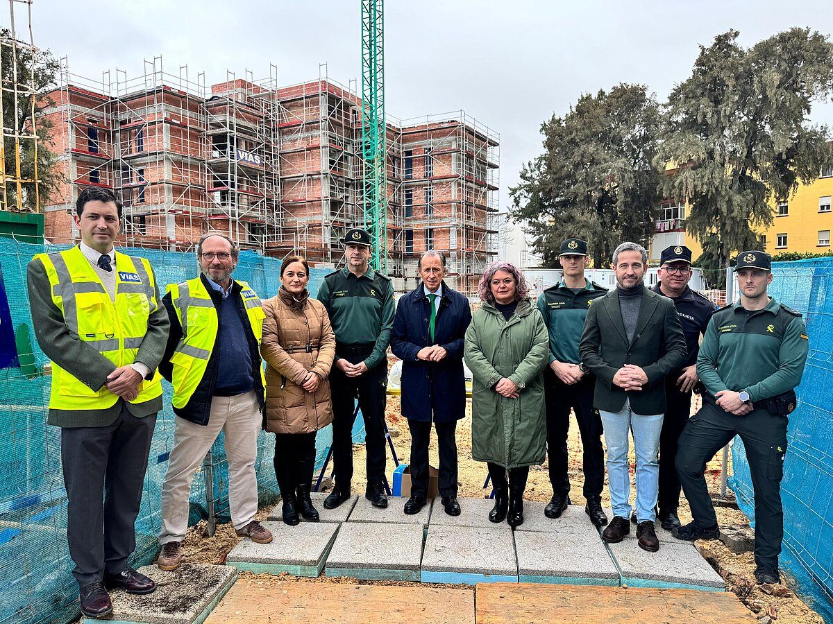 Visitas a las obras del nuevo cuartel de la Guardia Civil en Chiclana.