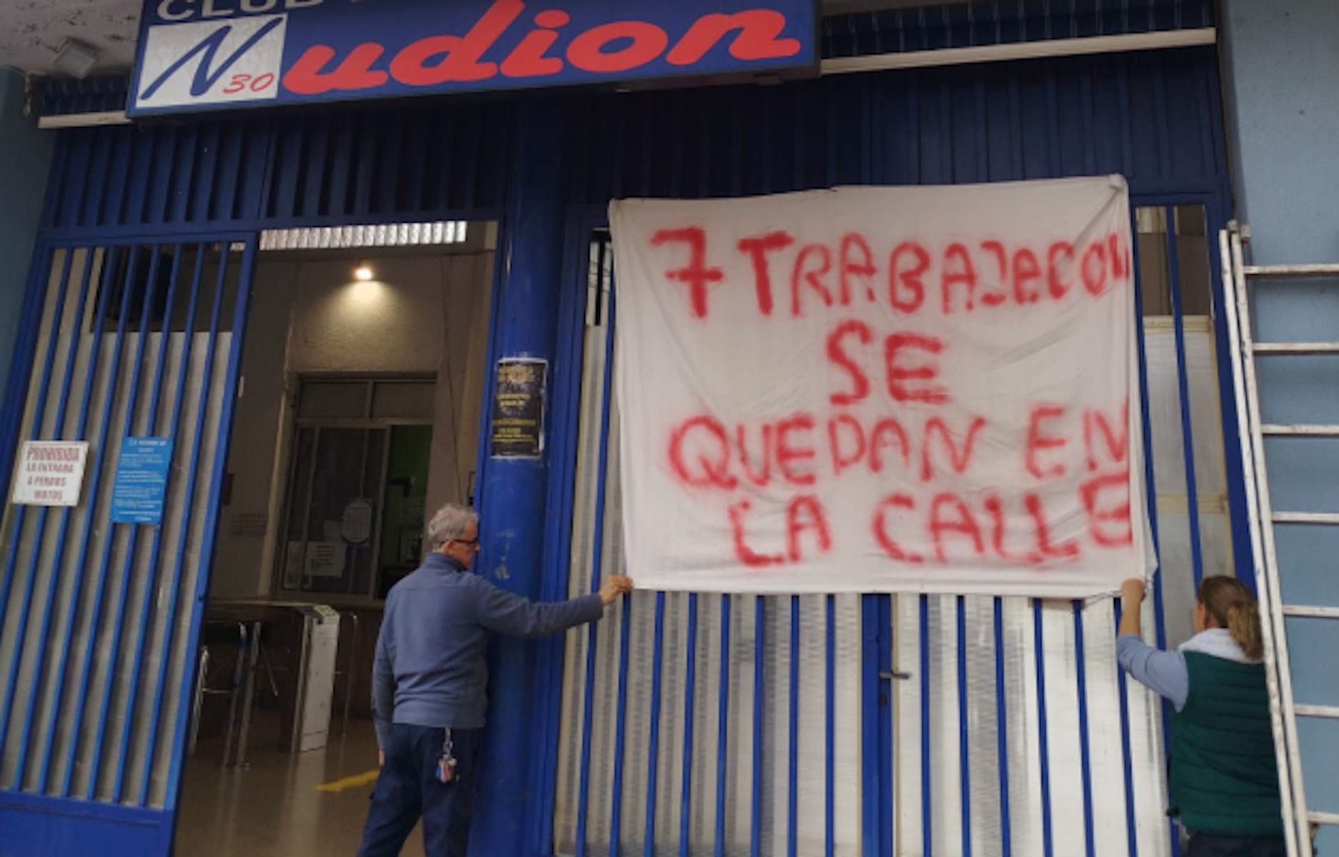 Cierre del Centro Deportivo Nudion en Sevilla Este. Cierre del Centro Deportivo Nudion en Sevilla Este.
