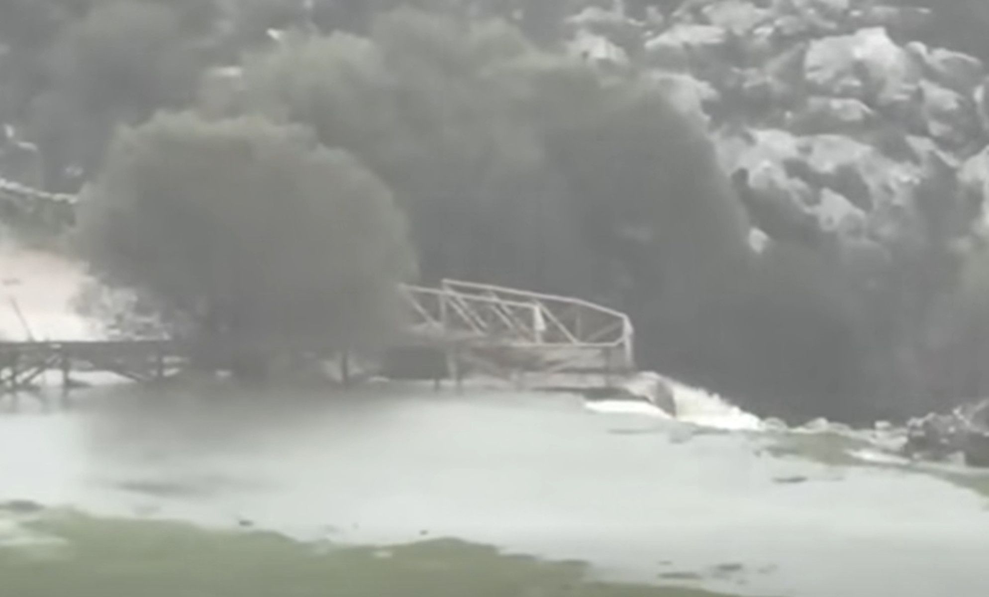 Lluvia en Villaluenga del Rosario estos días.