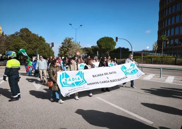 Manifestación de docentes interinos en Sevilla.