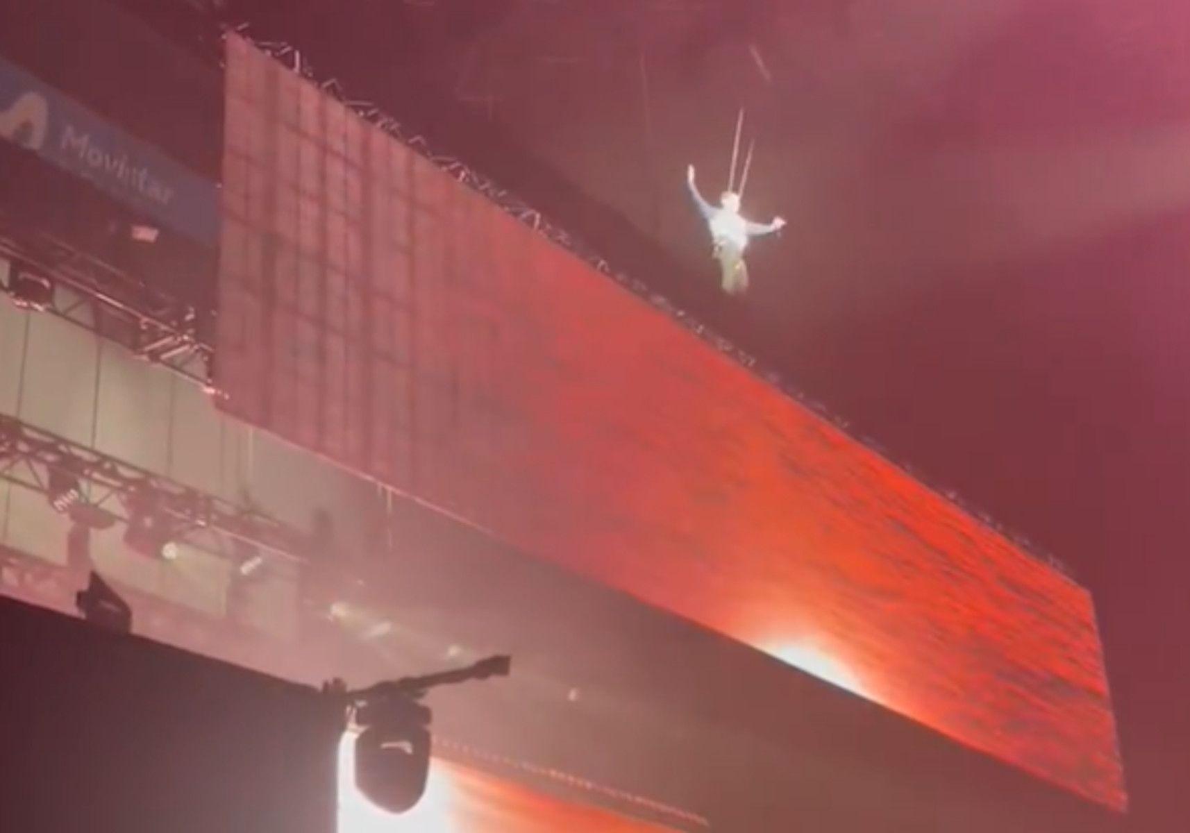 Delaossa, momentos antes de la caída en el Movistar Arena en Madrid. Delaossa, momentos antes de la caída en el Movistar Arena en Madrid.