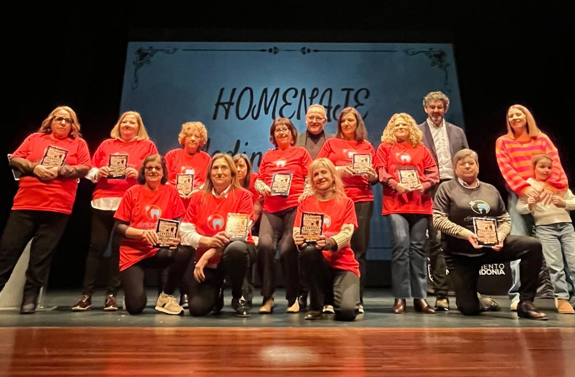 Homenaje a la primera ambulancia de Medina Sidonia. Homenaje a la primera ambulancia de Medina Sidonia.