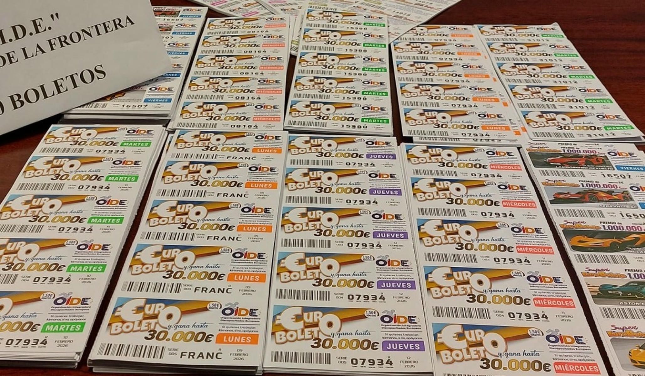 Boletos intervenidos por la Policía Adscrita en Chiclana.