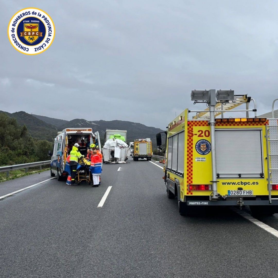 Los vehículos en la zona.