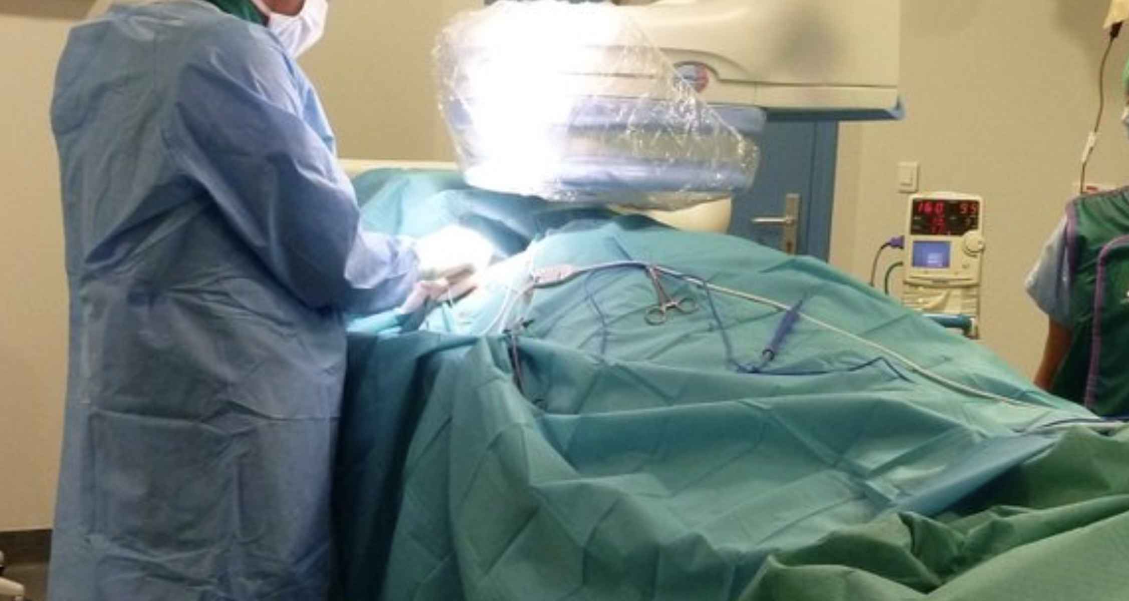 Intervención en un hospital de Toulouse. Intervención en un hospital de Toulouse.