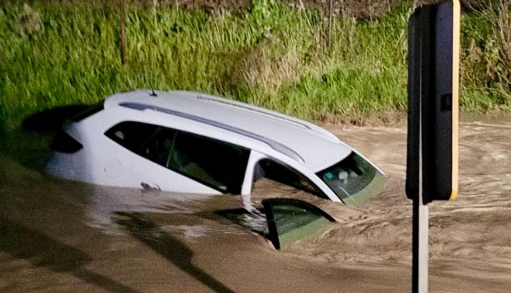Así acabó un coche en carretera del Calvario el pasado año.