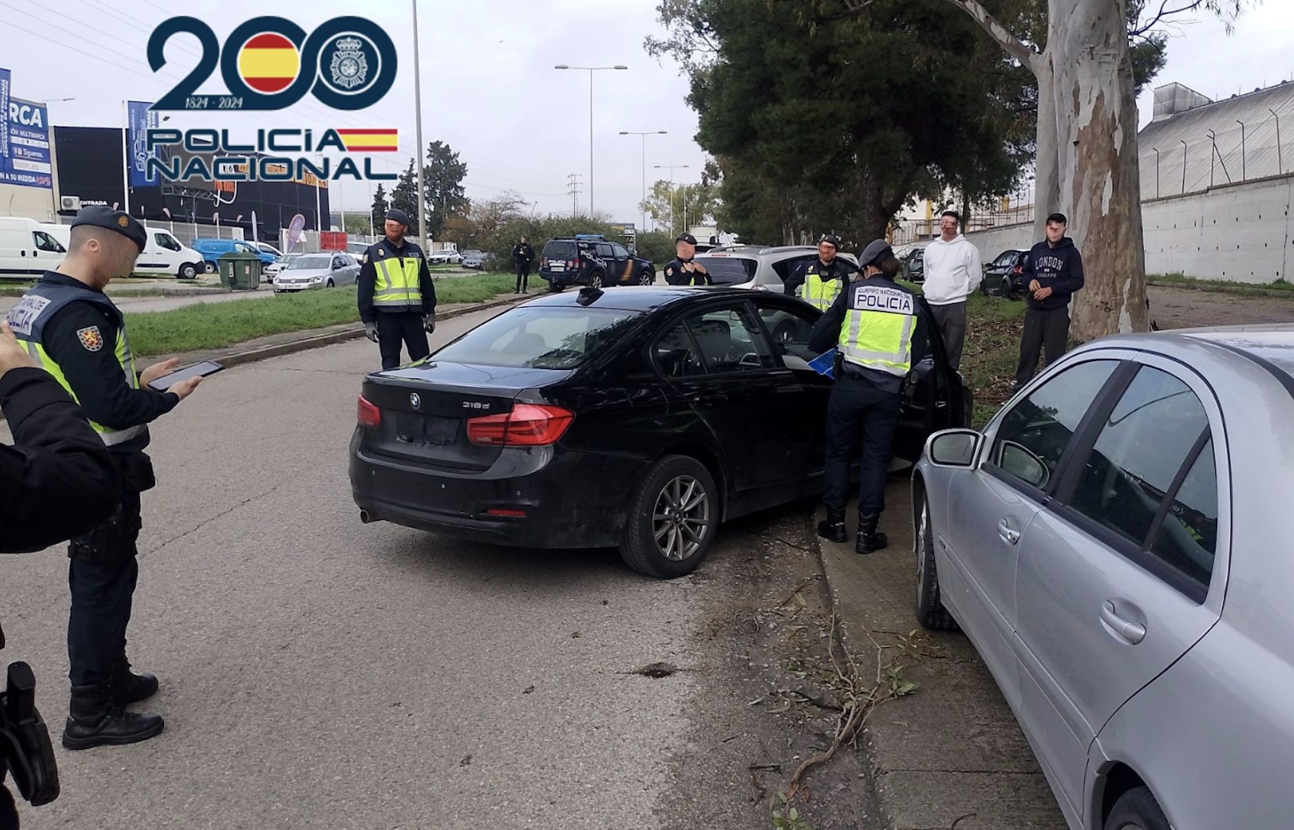 La Policía Nacional frustra el intento de robo con fuerza en dos naves de El Portal, en Jerez. La Policía Nacional frustra el intento de robo con fuerza en dos naves de El Portal, en Jerez.
