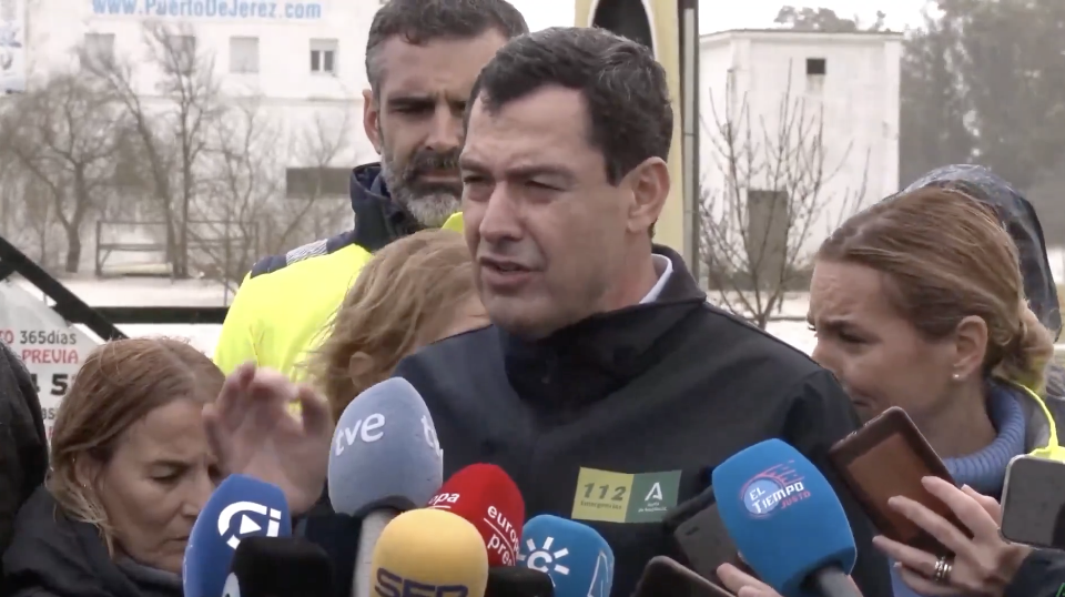 Juanma Moreno, este jueves en La Corta. 