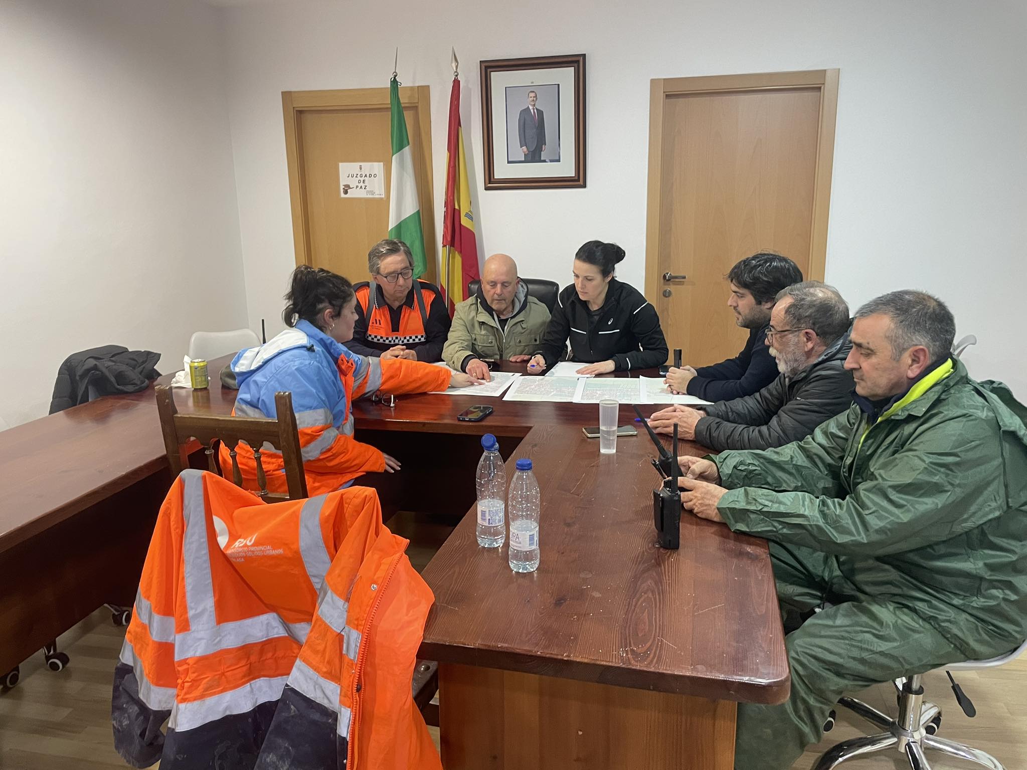 Reunión de emergencia en Benaoján.