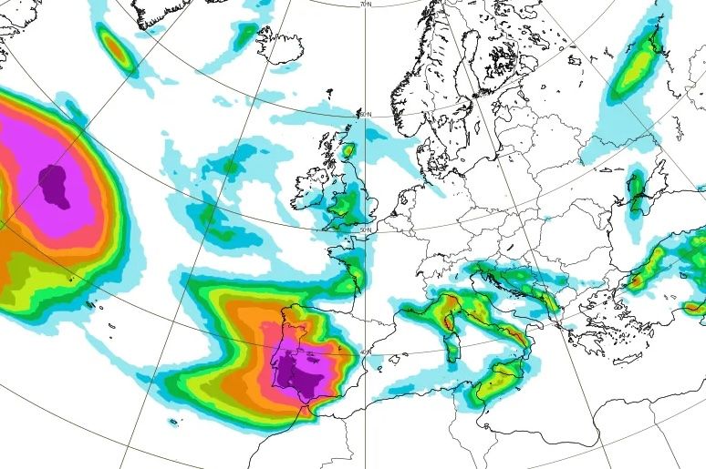 Los modelos de predicción alertan de lluvias persistentes en Andalucía Occidental, con acumulados muy elevados en la Sierra de Grazalema y vigilancia extrema en ríos y sistemas kársticos. Los modelos de predicción alertan de lluvias persistentes en Andalucía Occidental, con acumulados muy elevados en la Sierra de Grazalema y vigilancia extrema en ríos y sistemas kársticos.
