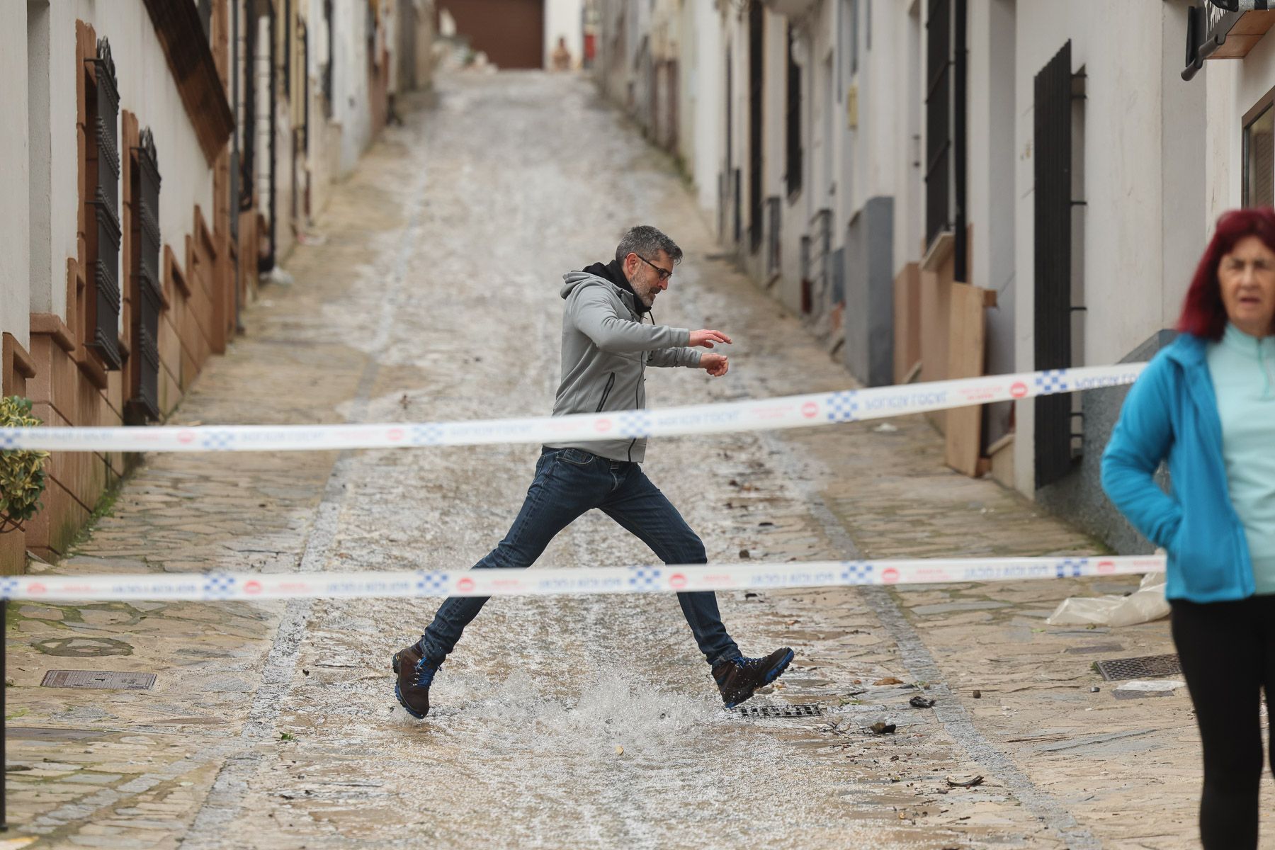 Ubrique, El río sigue controlado y se mantiene la alerta 