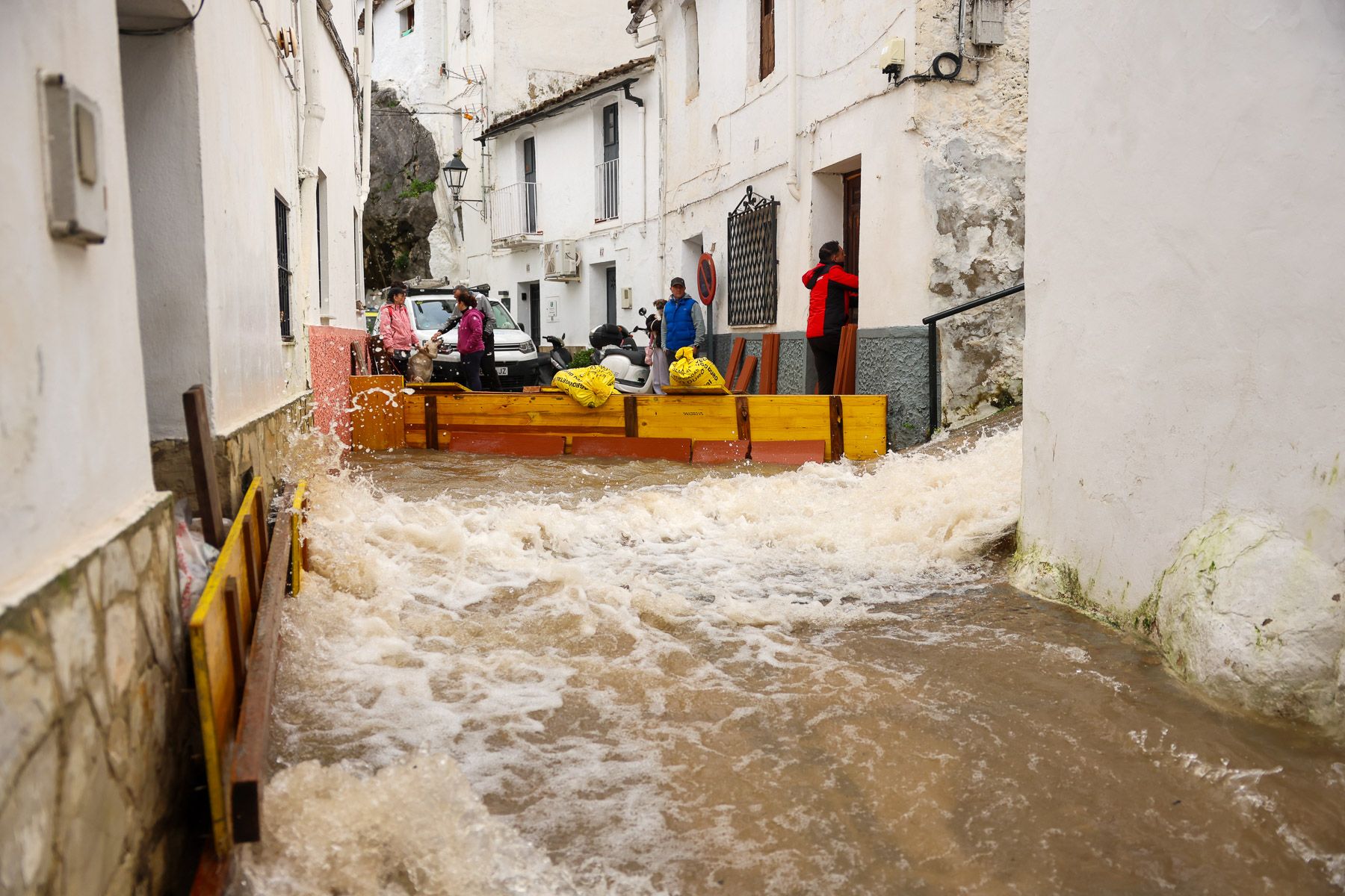 El río en Ubrique, tras las lluvias de los pasados días.