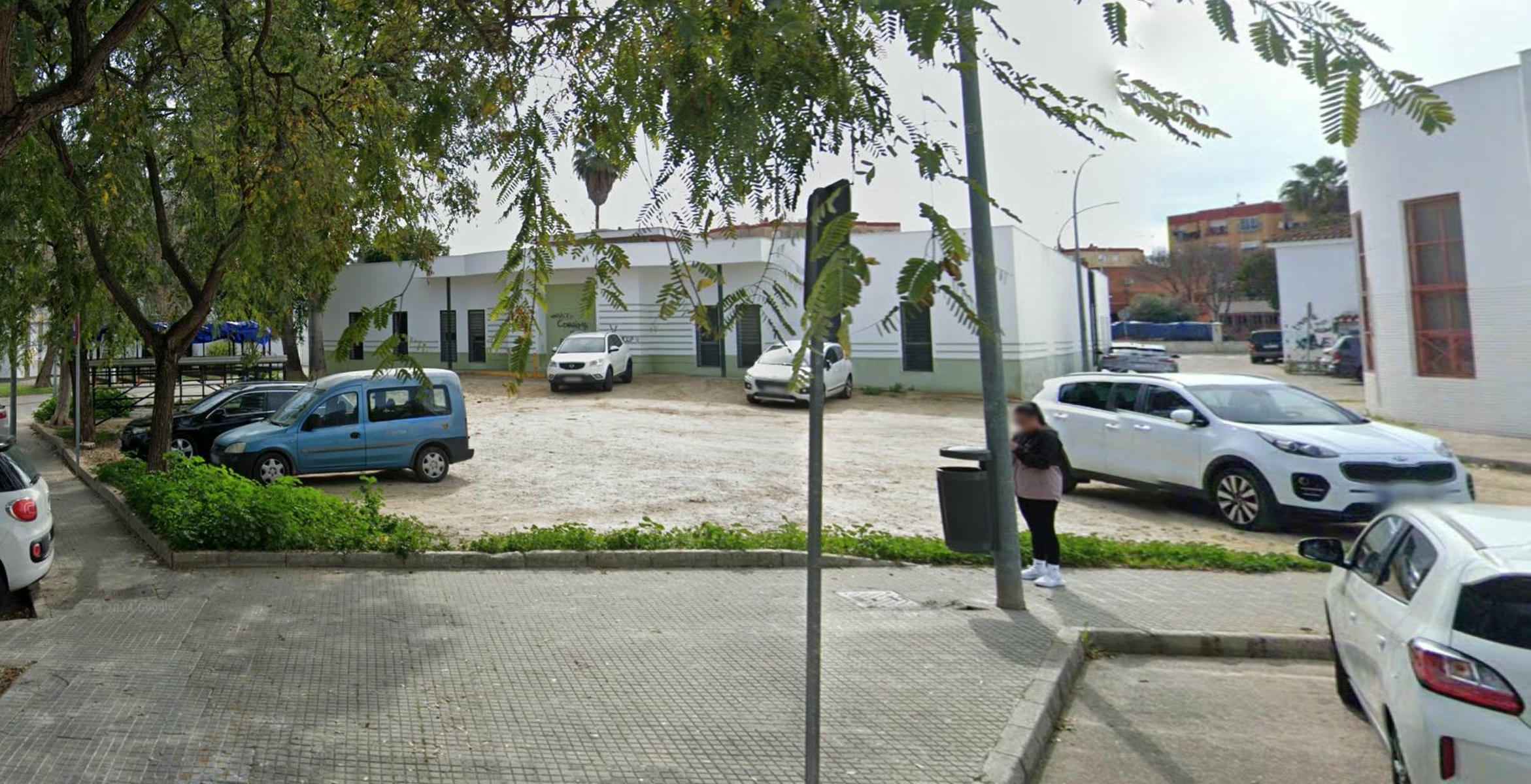 La parcela de La Granja donde irá ubicado el nuevo aparcamiento.