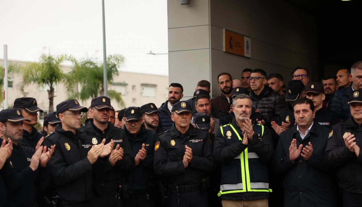 minuto silencio carmen policia nacional fallecida jerez