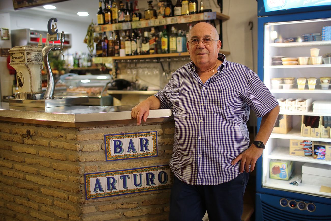 Arturo Ojeda, propietario del Bar Arturo. FOTO: JUAN CARLOS TORO