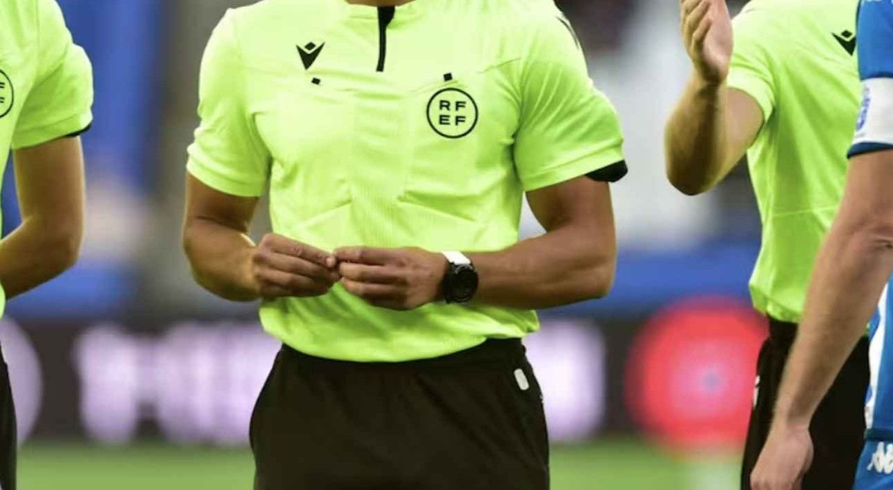 Detenido un árbitro de Segunda División.
