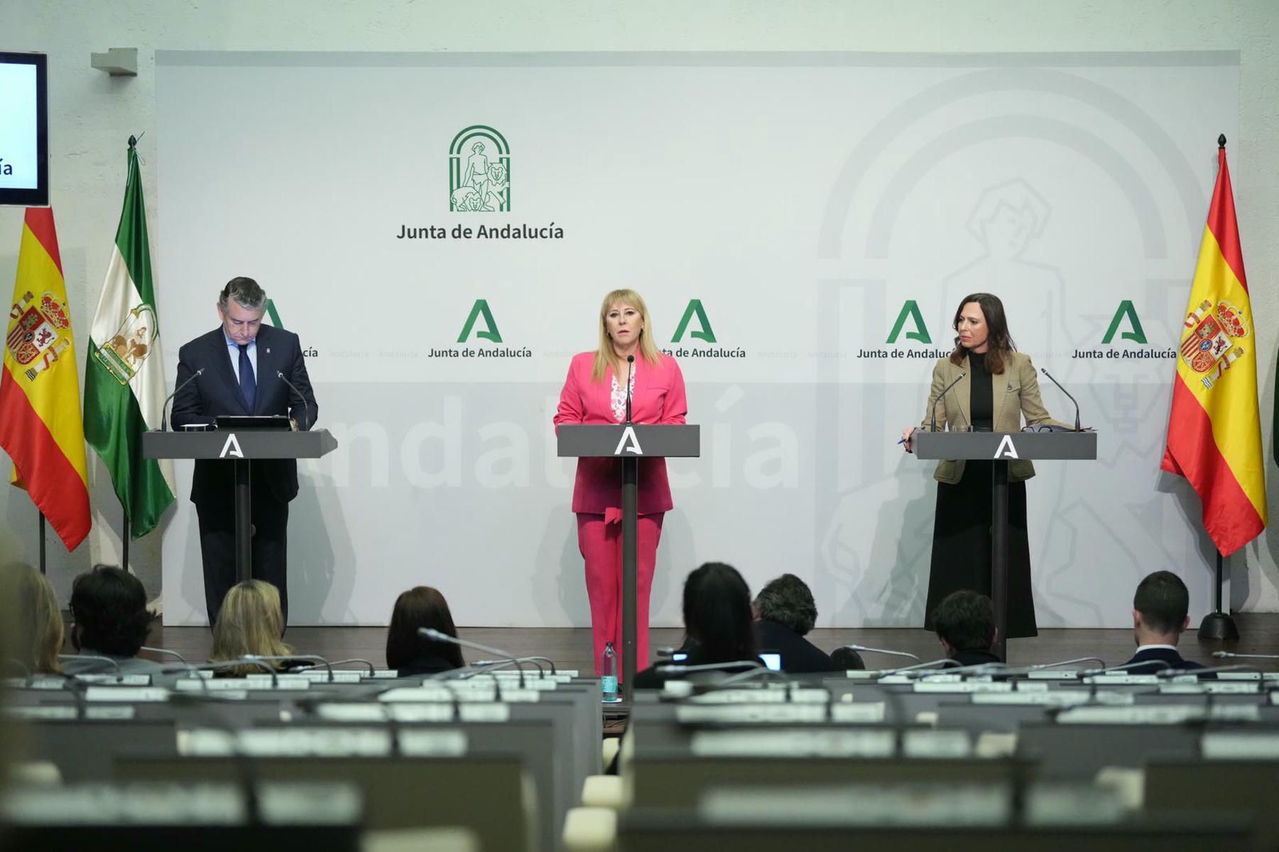 La reunión tras el Consejo de Gobierno de la Junta.
