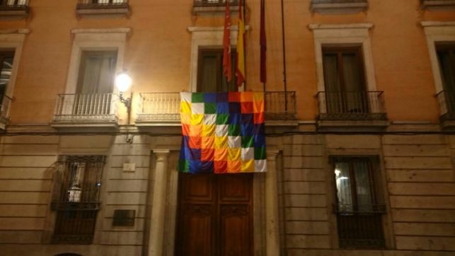 bandera-junta-distrito-centro-madrid_ediima20161012_0130_19.jpg