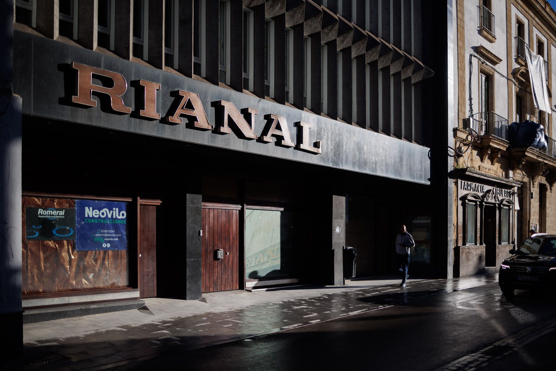 El emblemático edifico de Rianal, en calle Santa María.