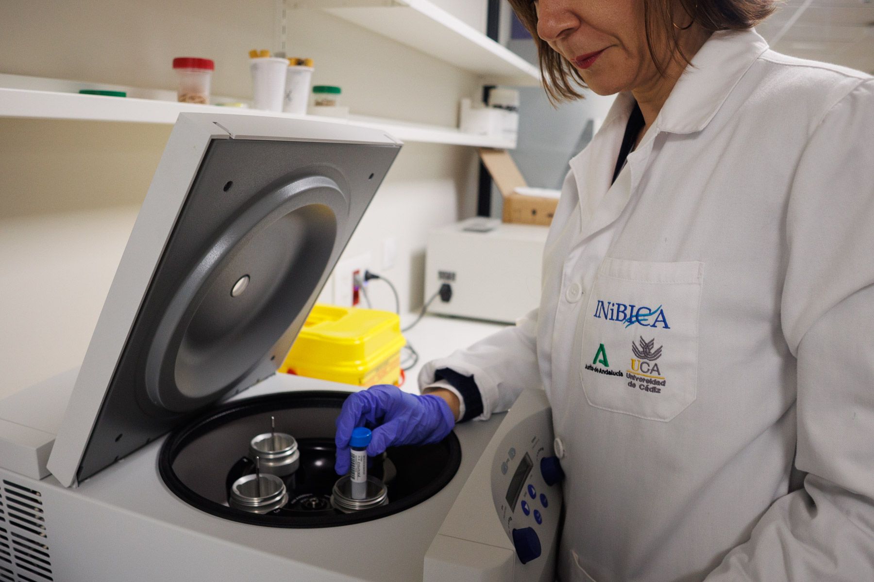 Una investigadora de la UCA en ciencia. Una investigadora de la UCA en ciencia.