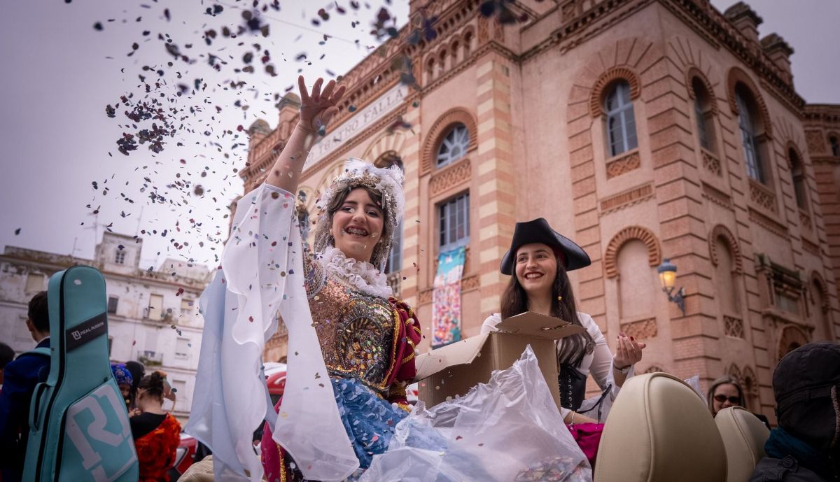 El Carnaval se 'desplaza' a la calle.