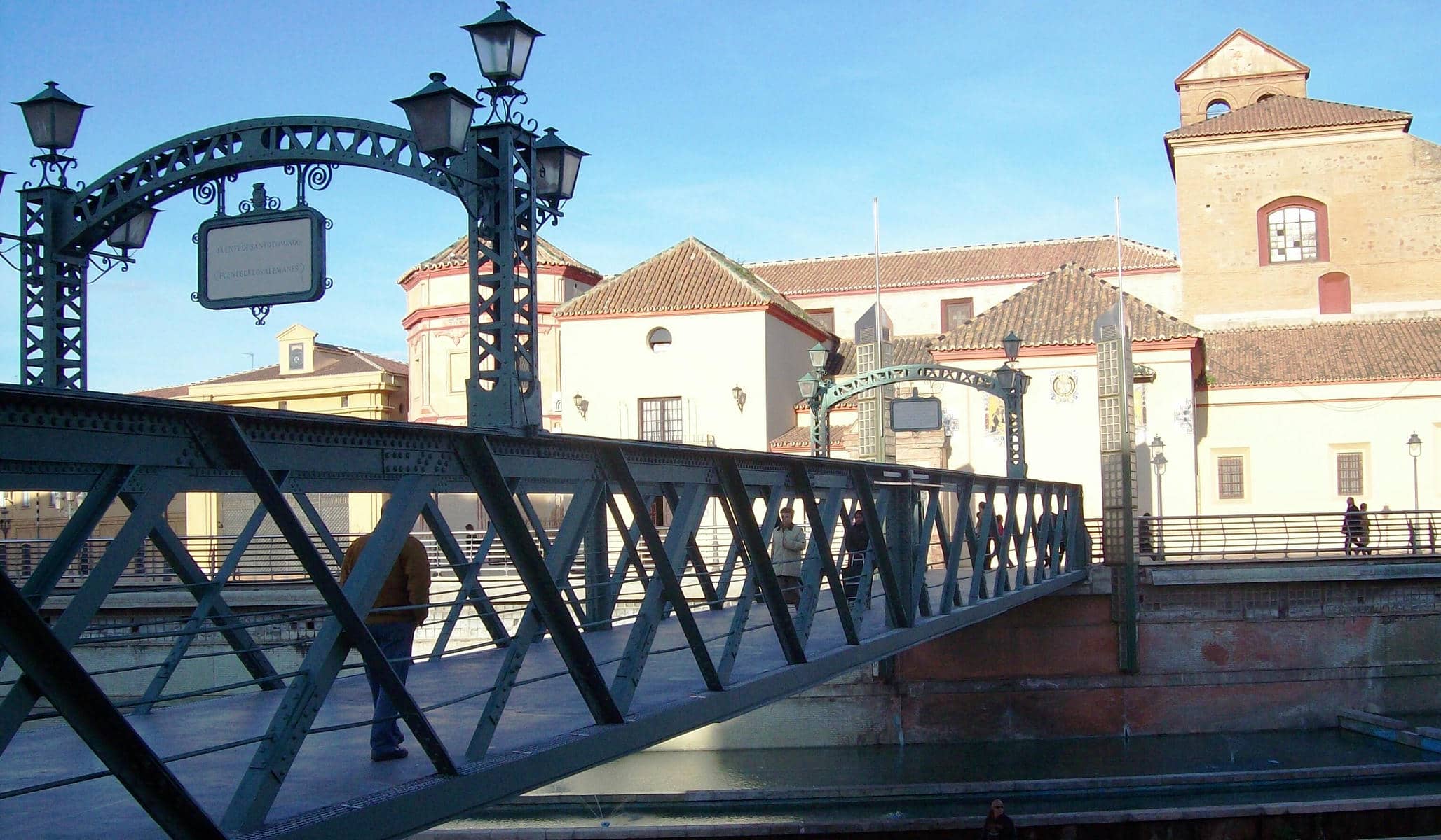 Puente de los Alemanes, ubicación en la que se encontraba el hombre rescatado en Málaga