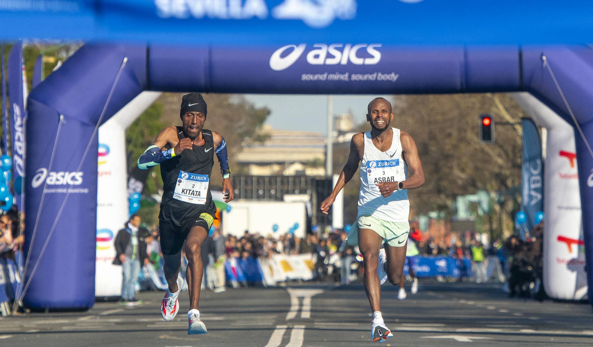 Final al límite de Zurich Maratón en Sevilla este 2026