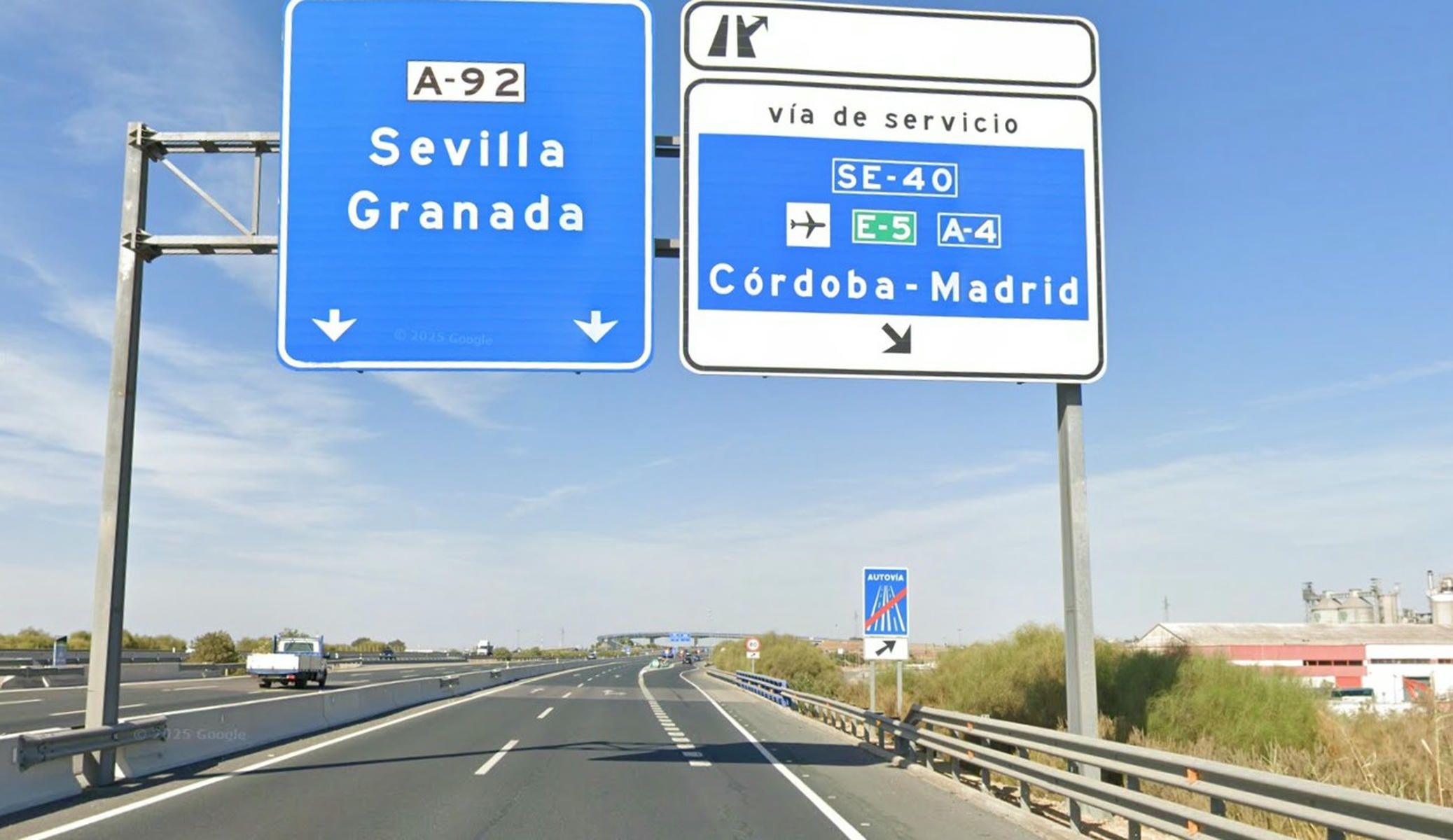 La SE-40 a la altura de Alcalá de Guadaíra.