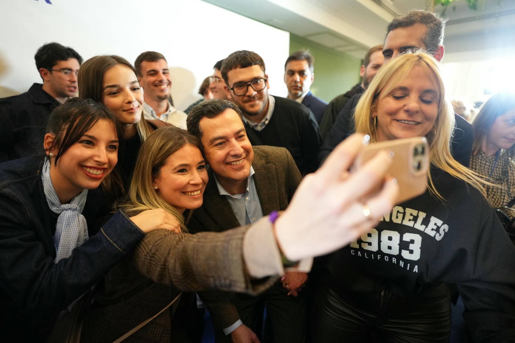 Juanma Moreno, en Almería, este lunes.