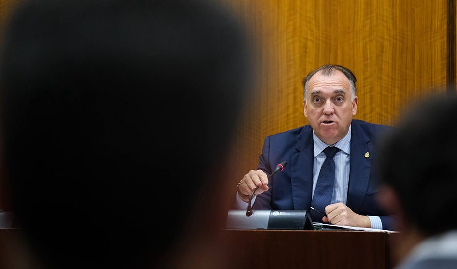 El consejero de Turismo y Deporte, Arturo Bernal.