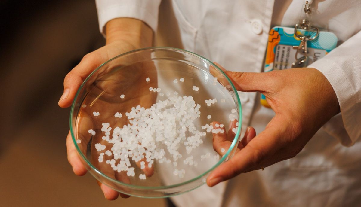 CARMEN MORALES MICROPLASTICOS UCA 09