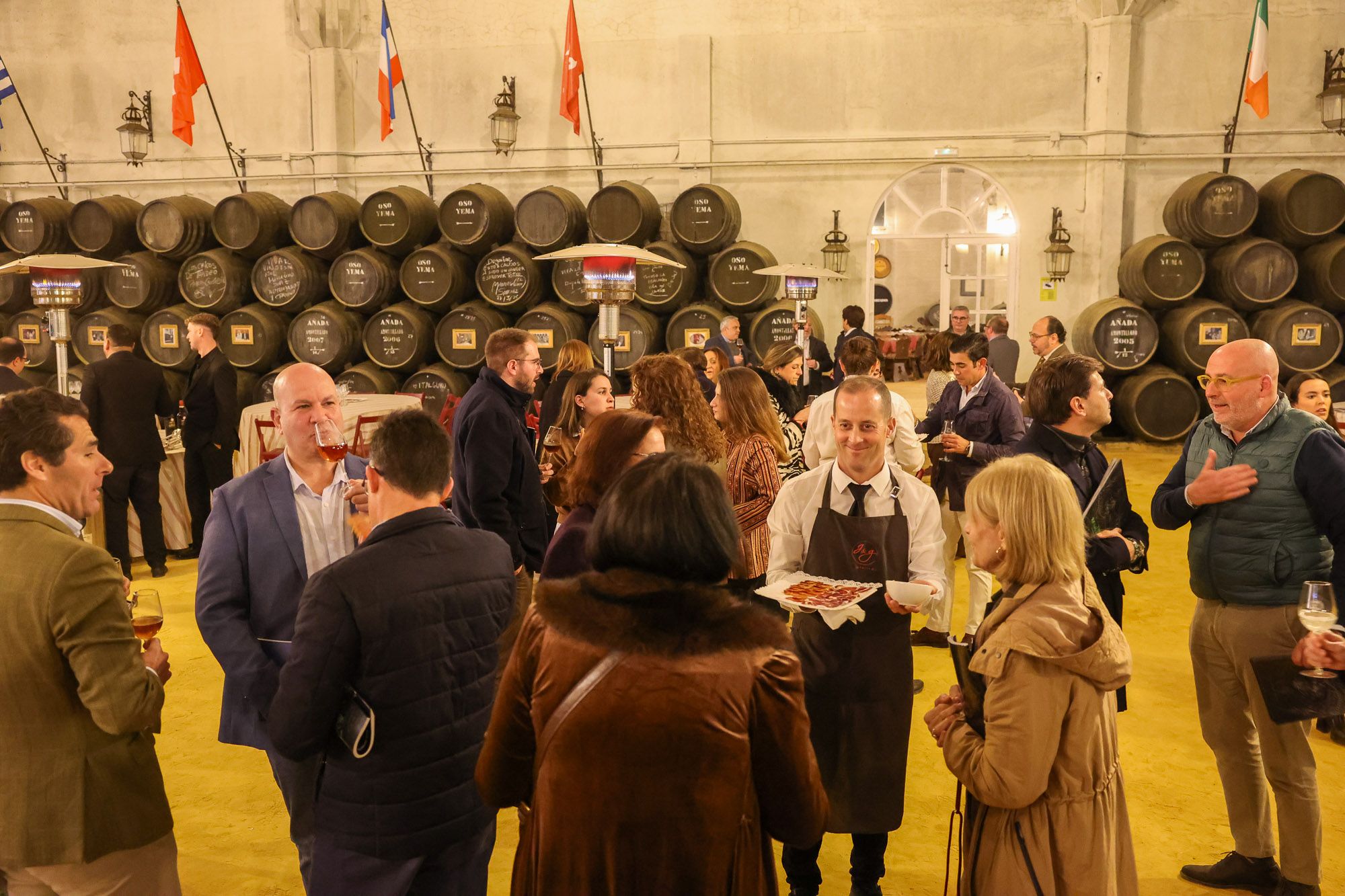 Presentacion Revista El Papel de la Voz Semana Santa  102