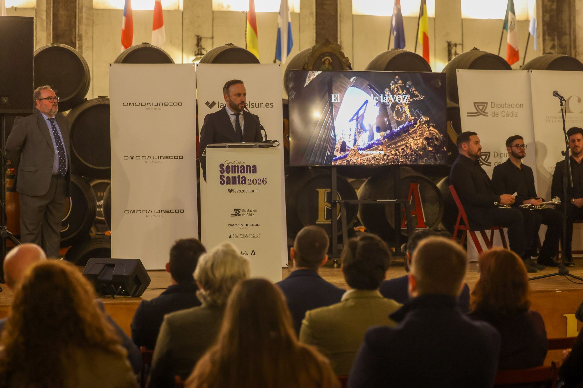 Presentacion Revista El Papel de la Voz Semana Santa  073