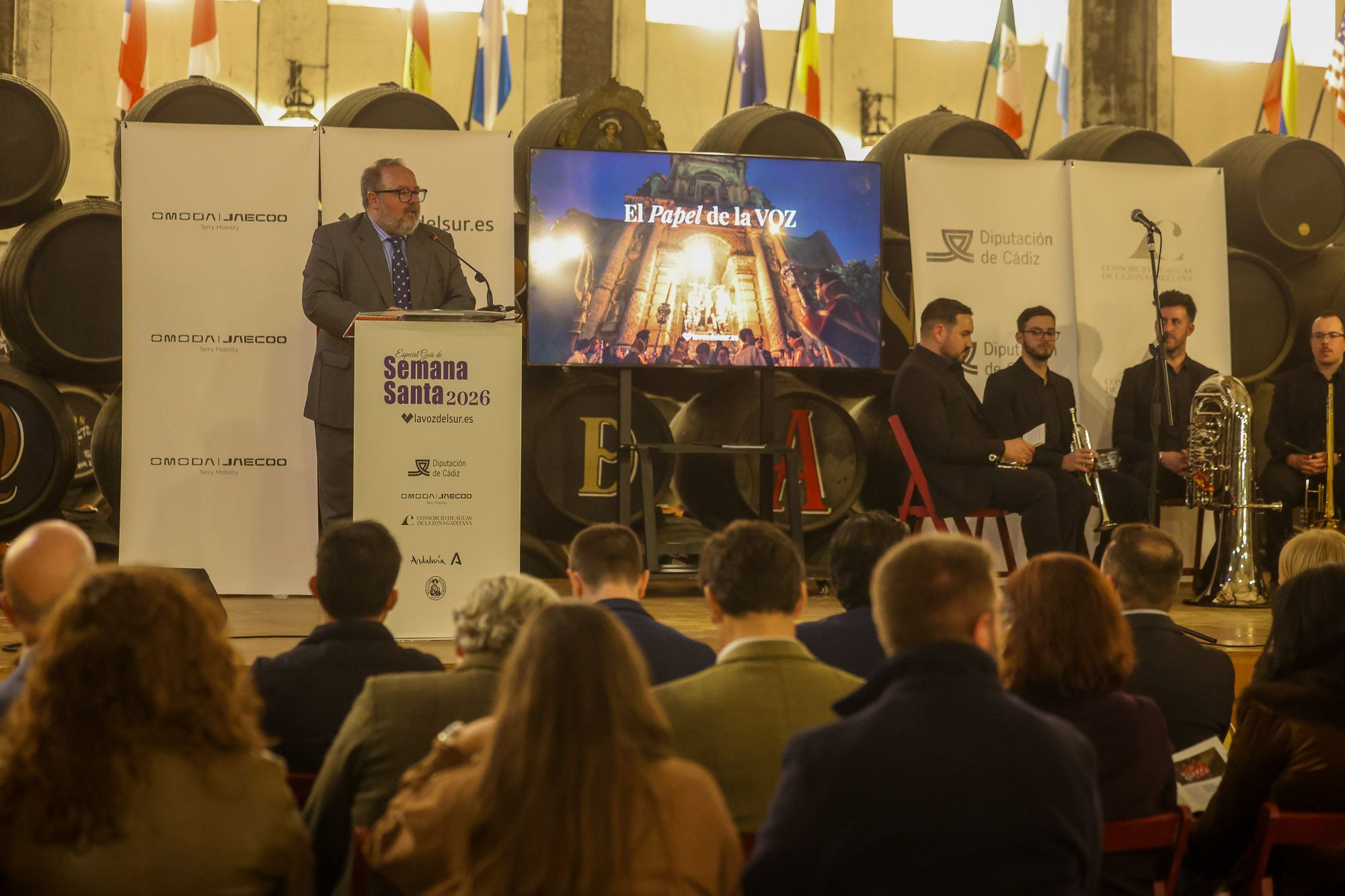 Presentacion Revista El Papel de la Voz Semana Santa  072