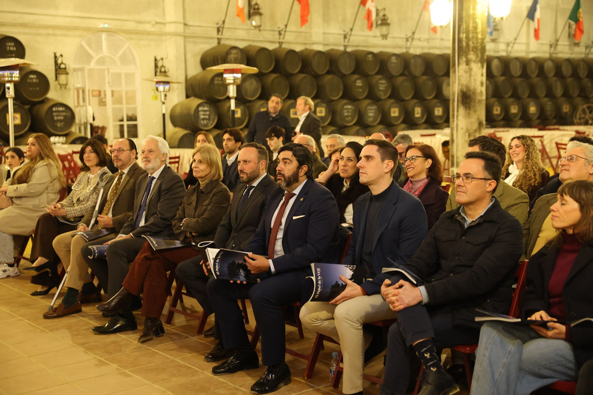 Presentacion Revista El Papel de la Voz Semana Santa  075