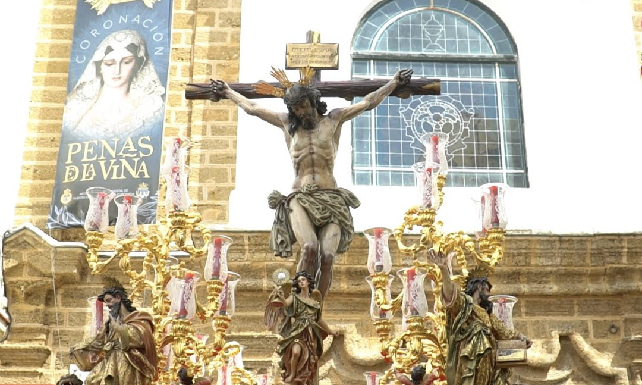 El Cristo de la Misericordia en su paso. El Cristo de la Misericordia en su paso.