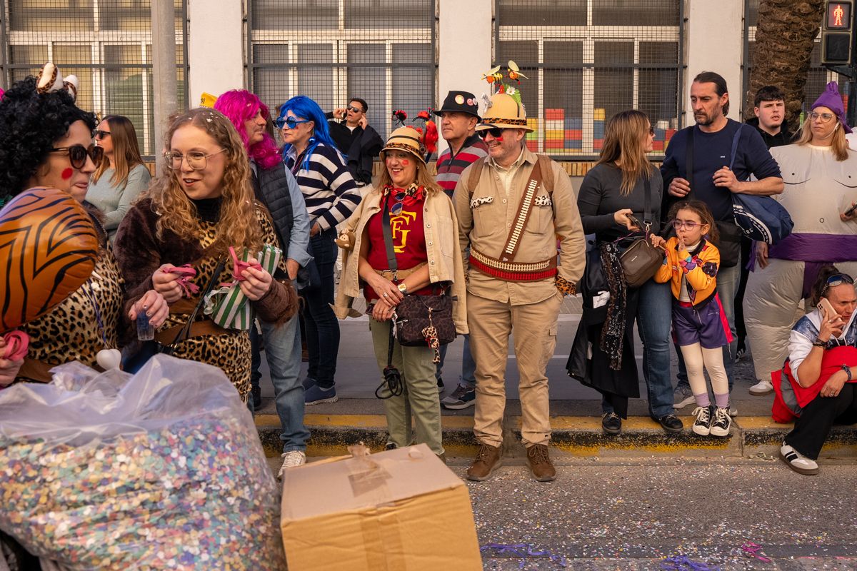 La Cabalgata del Humor del Carnaval de Cádiz 2026, en imágenes