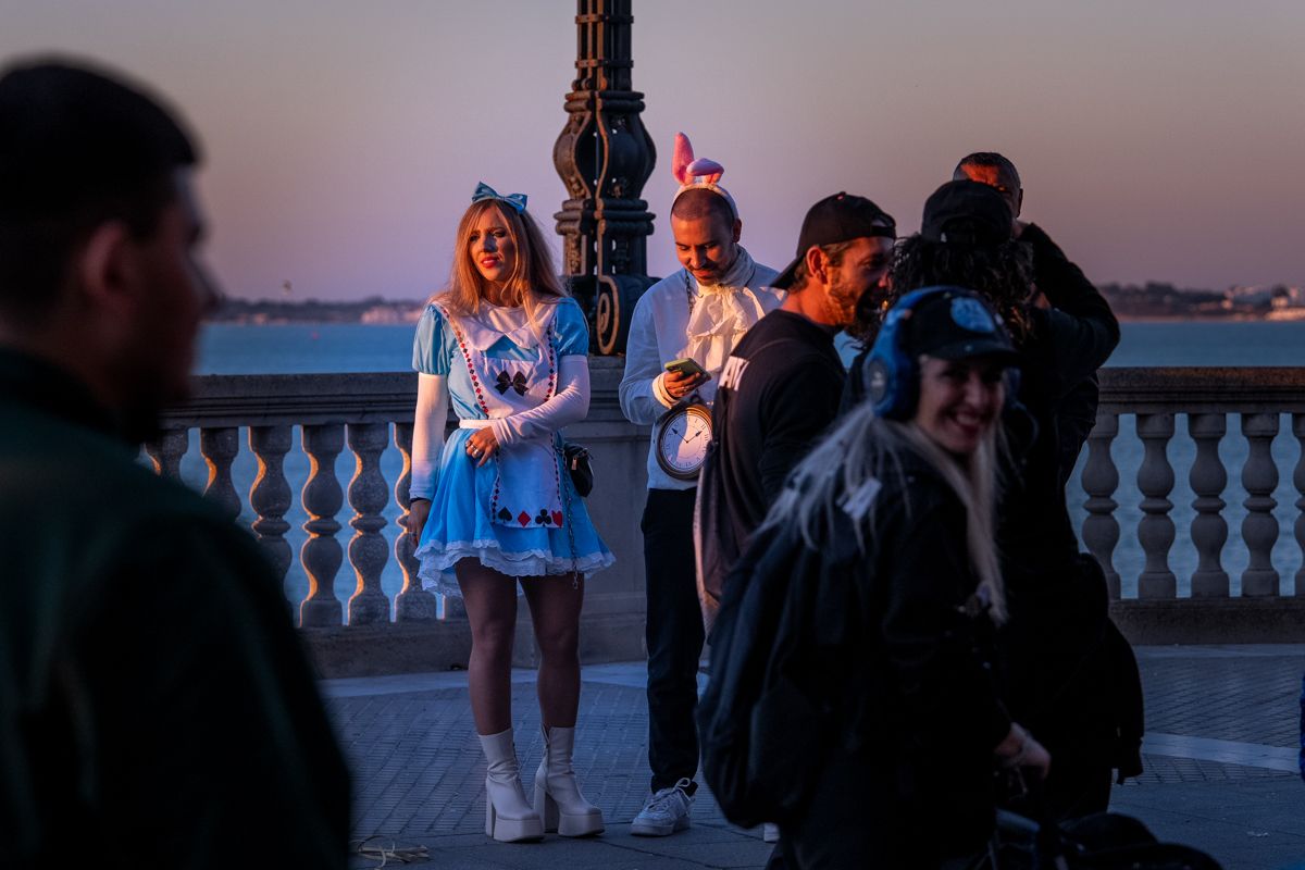 La Cabalgata del Humor del Carnaval de Cádiz 2026, en imágenes