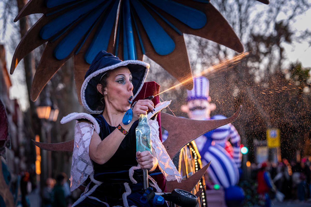 La Cabalgata del Humor del Carnaval de Cádiz 2026, en imágenes