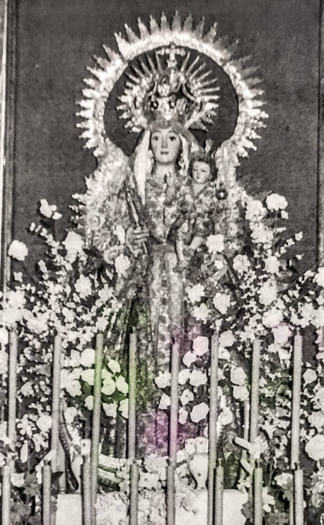 La Virgen de los Remedios en una estampa antigua.