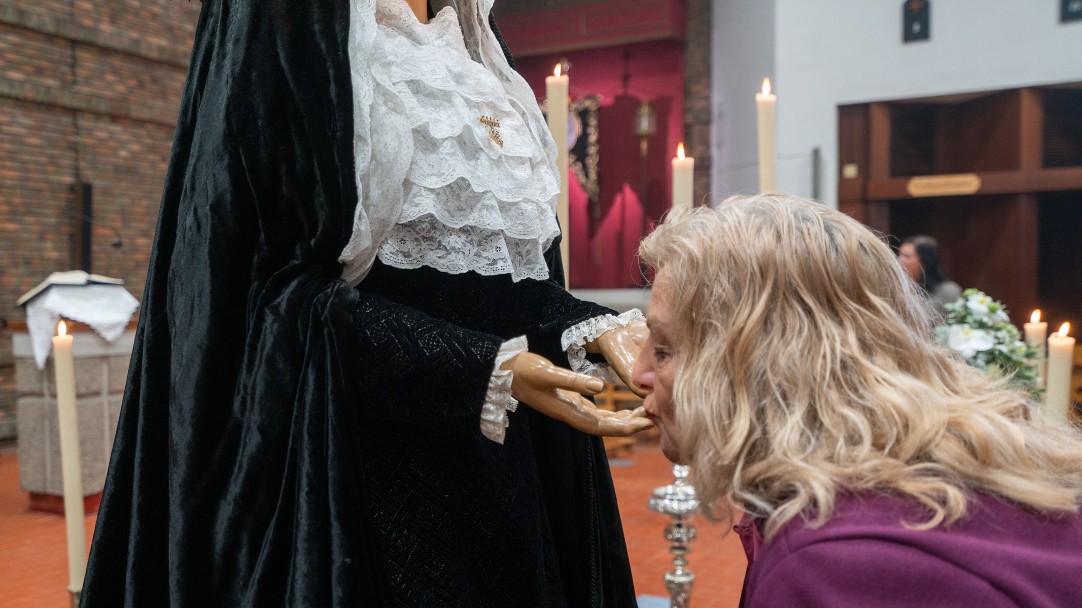 El primer domingo de Cuaresma en Jerez, con varios besapiés y besamanos, en imágenes.
